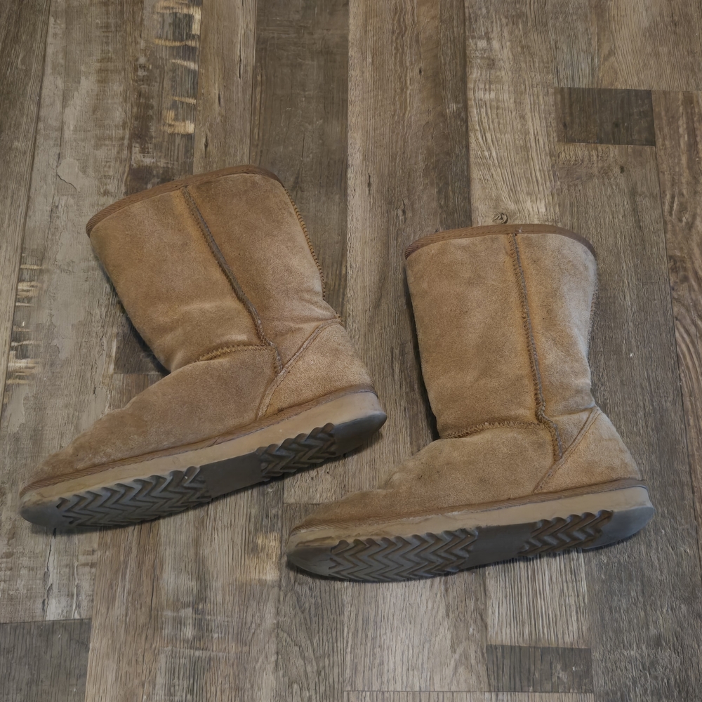 Women's Sheepskin Tan Suede Boots